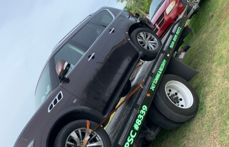 Local Light Heavy Duty Towing Tow Truck Wrecker Roadside Assistance Services Near Me in New Orleans Louisiana (LA) and surrounding areas including but not limited to the Westbank, Harvey, Gretna, Algiers, Marrero, Westwego, Belle Chasse, Chalmette, Luling, Destrehan, Kenner & Metairie.