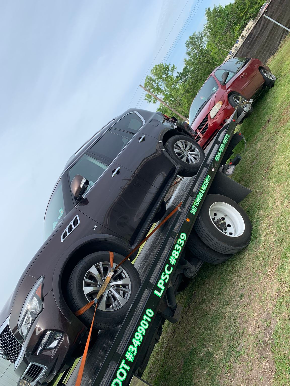 Local Light Heavy Duty Towing Tow Truck Wrecker Roadside Assistance Services Near Me in New Orleans Louisiana (LA) and surrounding areas including but not limited to the Westbank, Harvey, Gretna, Algiers, Marrero, Westwego, Belle Chasse, Chalmette, Luling, Destrehan, Kenner & Metairie.