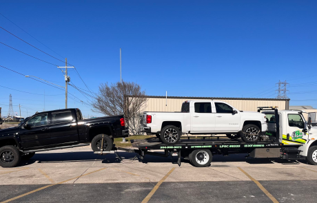 Local Light Heavy Duty Towing Tow Truck Wrecker Roadside Assistance Services Near Me in New Orleans Louisiana (LA) and surrounding areas including but not limited to the Westbank, Harvey, Gretna, Algiers, Marrero, Westwego, Belle Chasse, Chalmette, Luling, Destrehan, Kenner & Metairie.