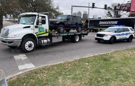 Local Light Heavy Duty Towing Tow Truck Wrecker Roadside Assistance Services Near Me in New Orleans Louisiana (LA) and surrounding areas including but not limited to the Westbank, Harvey, Gretna, Algiers, Marrero, Westwego, Belle Chasse, Chalmette, Luling, Destrehan, Kenner & Metairie.