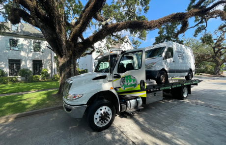 Local Light Heavy Duty Towing Tow Truck Wrecker Roadside Assistance Services Near Me in New Orleans Louisiana (LA) and surrounding areas including but not limited to the Westbank, Harvey, Gretna, Algiers, Marrero, Westwego, Belle Chasse, Chalmette, Luling, Destrehan, Kenner & Metairie.
