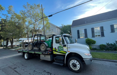 Local Light Heavy Duty Towing Tow Truck Wrecker Roadside Assistance Services Near Me in New Orleans Louisiana (LA) and surrounding areas including but not limited to the Westbank, Harvey, Gretna, Algiers, Marrero, Westwego, Belle Chasse, Chalmette, Luling, Destrehan, Kenner & Metairie.