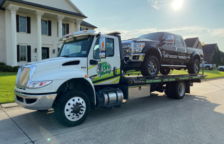 Local Light Heavy Duty Towing Tow Truck Wrecker Roadside Assistance Services Near Me in New Orleans Louisiana (LA) and surrounding areas including but not limited to the Westbank, Harvey, Gretna, Algiers, Marrero, Westwego, Belle Chasse, Chalmette, Luling, Destrehan, Kenner & Metairie.