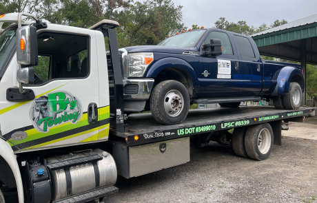 Local Light Heavy Duty Towing Tow Truck Wrecker Roadside Assistance Services Near Me in New Orleans Louisiana (LA) and surrounding areas including but not limited to the Westbank, Harvey, Gretna, Algiers, Marrero, Westwego, Belle Chasse, Chalmette, Luling, Destrehan, Kenner & Metairie.