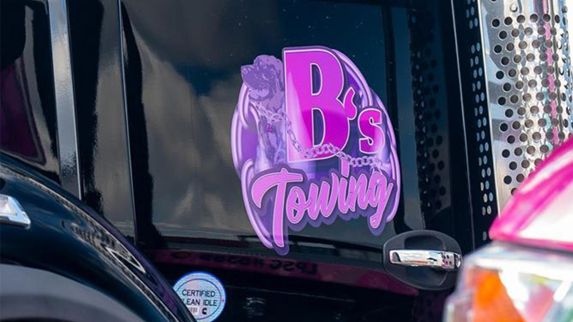 Local Light Heavy Duty Towing Tow Truck Wrecker Roadside Assistance Services Near Me in New Orleans Louisiana (LA) and surrounding areas including but not limited to the Westbank, Harvey, Gretna, Algiers, Marrero, Westwego, Belle Chasse, Chalmette, Luling, Destrehan, Kenner & Metairie.