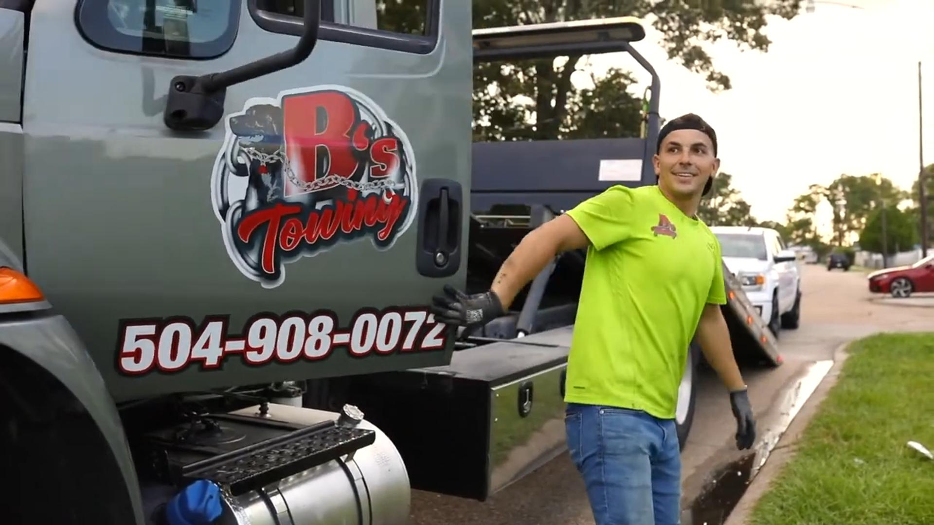 Local Light Heavy Duty Towing Tow Truck Wrecker Roadside Assistance Services Near Me in New Orleans Louisiana (LA) and surrounding areas including but not limited to the Westbank, Harvey, Gretna, Algiers, Marrero, Westwego, Belle Chasse, Chalmette, Luling, Destrehan, Kenner & Metairie.