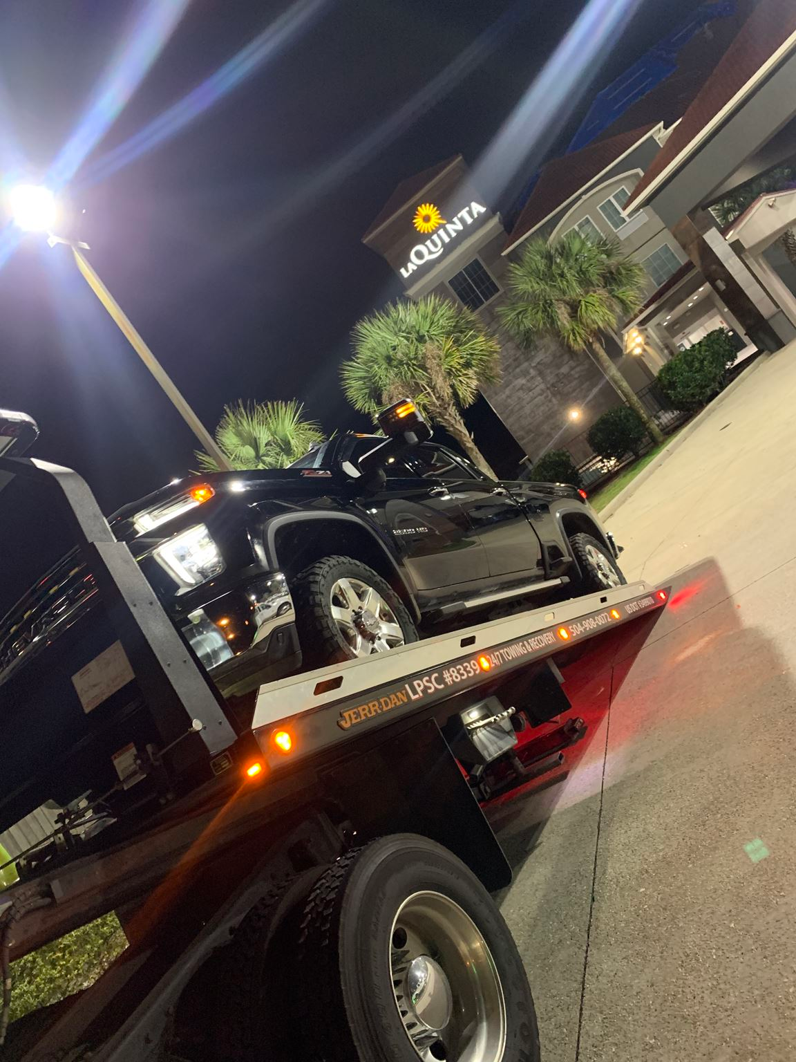 Local Light Heavy Duty Towing Tow Truck Wrecker Roadside Assistance Services Near Me in New Orleans Louisiana (LA) and surrounding areas including but not limited to the Westbank, Harvey, Gretna, Algiers, Marrero, Westwego, Belle Chasse, Chalmette, Luling, Destrehan, Kenner & Metairie.