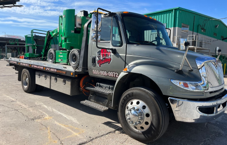 Local Light Heavy Duty Towing Tow Truck Wrecker Roadside Assistance Services Near Me in New Orleans Louisiana (LA) and surrounding areas including but not limited to the Westbank, Harvey, Gretna, Algiers, Marrero, Westwego, Belle Chasse, Chalmette, Luling, Destrehan, Kenner & Metairie.