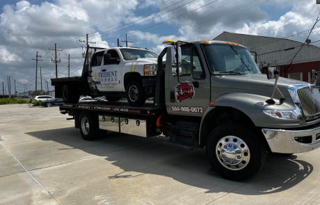 Local Light Heavy Duty Towing Tow Truck Wrecker Roadside Assistance Services Near Me in New Orleans Louisiana (LA) and surrounding areas including but not limited to the Westbank, Harvey, Gretna, Algiers, Marrero, Westwego, Belle Chasse, Chalmette, Luling, Destrehan, Kenner & Metairie.