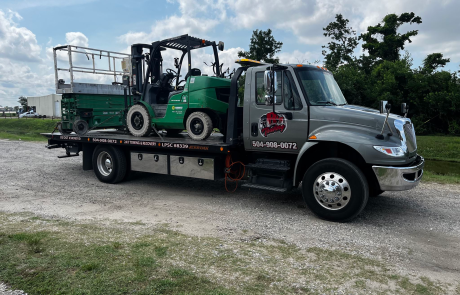Local Light Heavy Duty Towing Tow Truck Wrecker Roadside Assistance Services Near Me in New Orleans Louisiana (LA) and surrounding areas including but not limited to the Westbank, Harvey, Gretna, Algiers, Marrero, Westwego, Belle Chasse, Chalmette, Luling, Destrehan, Kenner & Metairie.