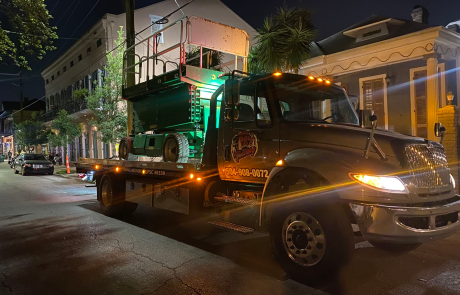 Local Light Heavy Duty Towing Tow Truck Wrecker Roadside Assistance Services Near Me in New Orleans Louisiana (LA) and surrounding areas including but not limited to the Westbank, Harvey, Gretna, Algiers, Marrero, Westwego, Belle Chasse, Chalmette, Luling, Destrehan, Kenner & Metairie.