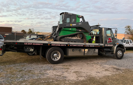 Local Light Heavy Duty Towing Tow Truck Wrecker Roadside Assistance Services Near Me in New Orleans Louisiana (LA) and surrounding areas including but not limited to the Westbank, Harvey, Gretna, Algiers, Marrero, Westwego, Belle Chasse, Chalmette, Luling, Destrehan, Kenner & Metairie.