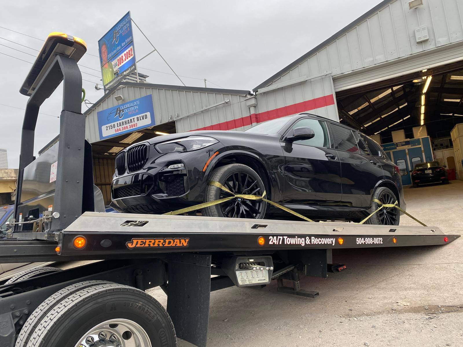 Local Light Heavy Duty Towing Tow Truck Wrecker Roadside Assistance Services Near Me in New Orleans Louisiana (LA) and surrounding areas including but not limited to the Westbank, Harvey, Gretna, Algiers, Marrero, Westwego, Belle Chasse, Chalmette, Luling, Destrehan, Kenner & Metairie.