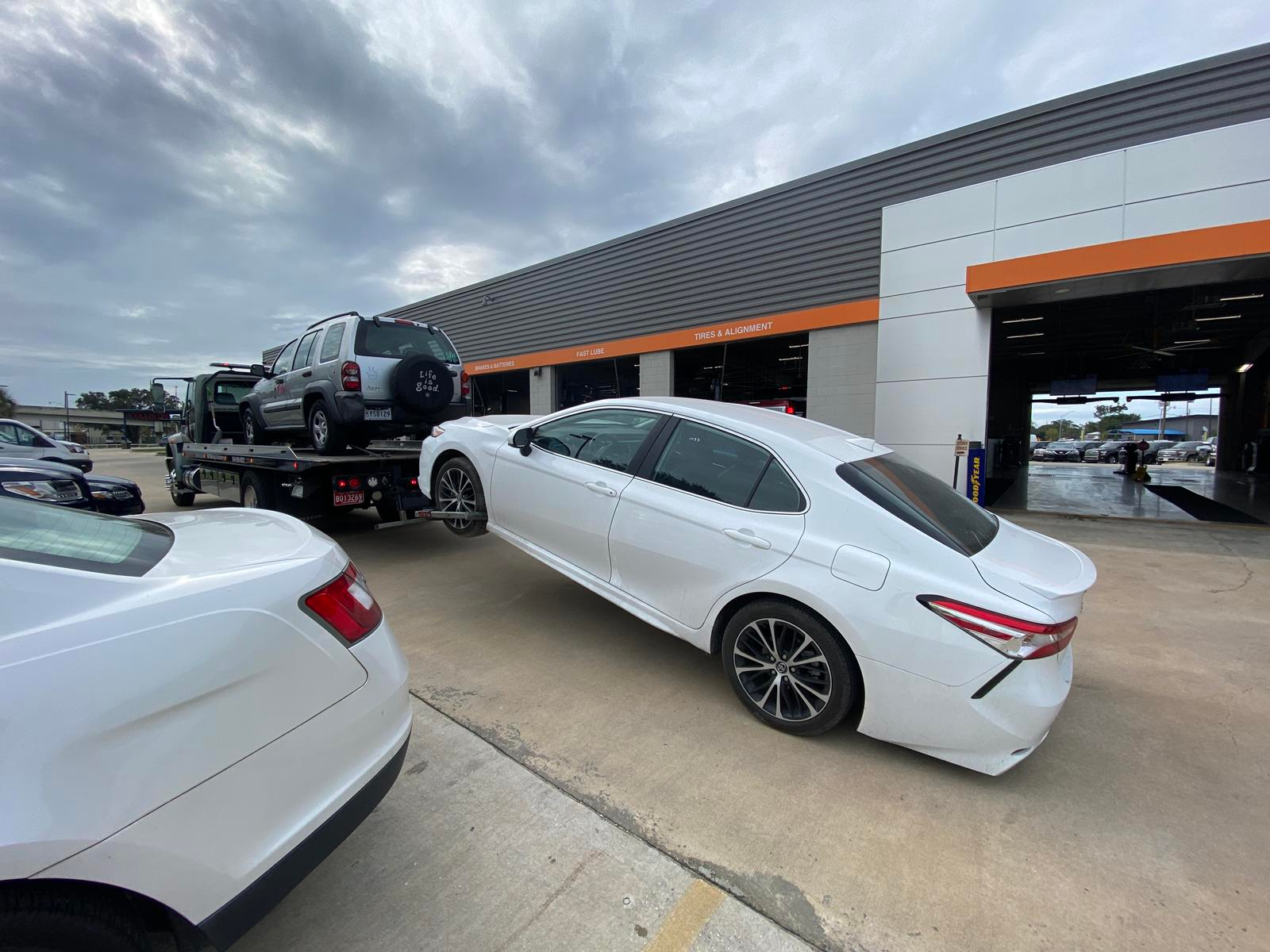 Local Light Heavy Duty Towing Tow Truck Wrecker Roadside Assistance Services Near Me in New Orleans Louisiana (LA) and surrounding areas including but not limited to the Westbank, Harvey, Gretna, Algiers, Marrero, Westwego, Belle Chasse, Chalmette, Luling, Destrehan, Kenner & Metairie.