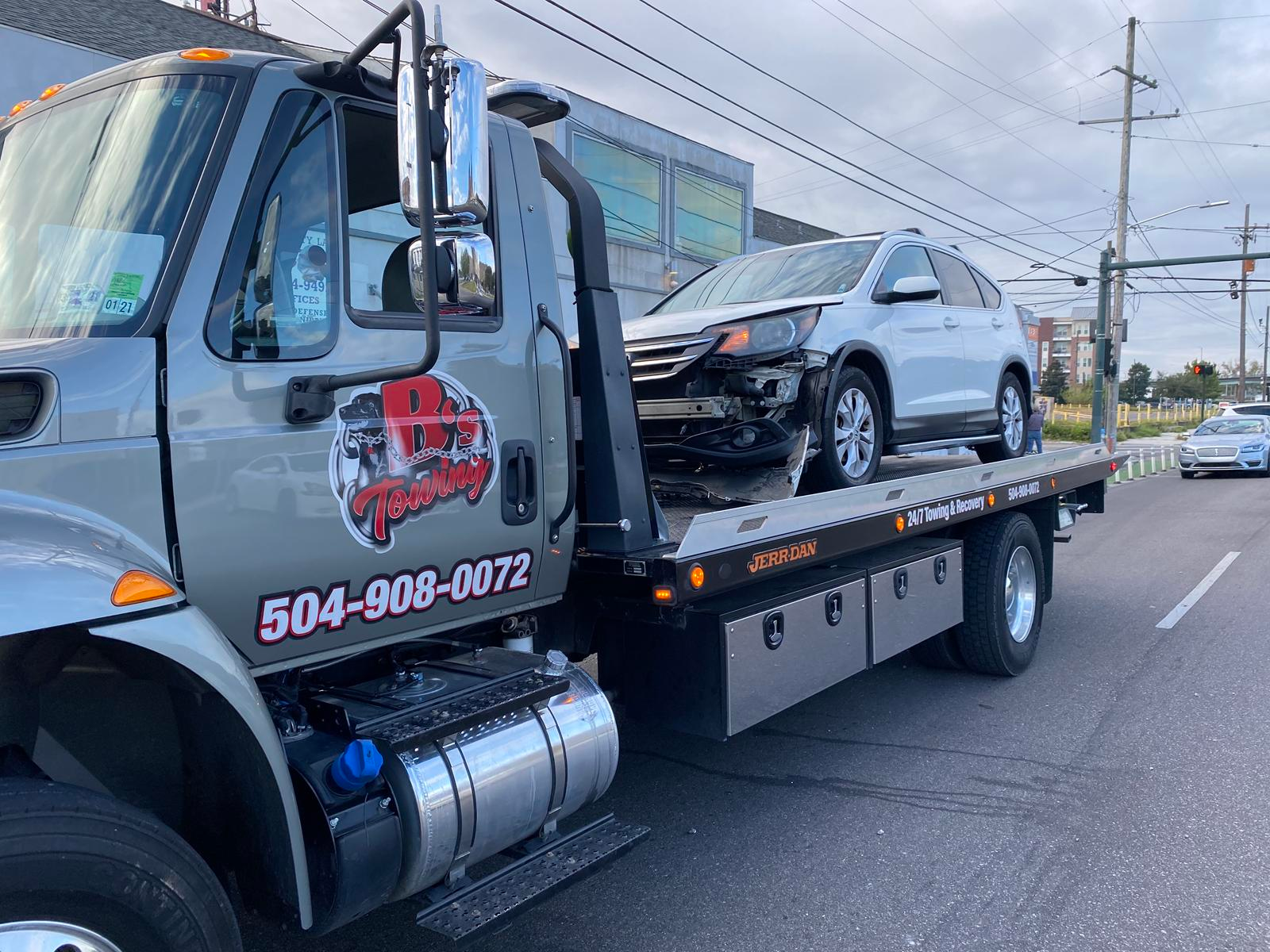 Local Light Heavy Duty Towing Tow Truck Wrecker Roadside Assistance Services Near Me in New Orleans Louisiana (LA) and surrounding areas including but not limited to the Westbank, Harvey, Gretna, Algiers, Marrero, Westwego, Belle Chasse, Chalmette, Luling, Destrehan, Kenner & Metairie.