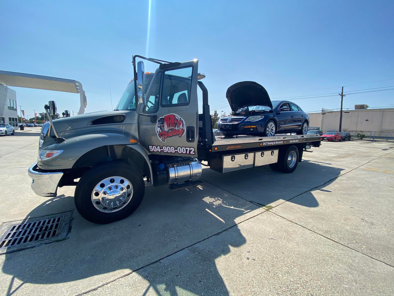 Local Light Heavy Duty Towing Tow Truck Wrecker Roadside Assistance Services Near Me in New Orleans Louisiana (LA) and surrounding areas including but not limited to the Westbank, Harvey, Gretna, Algiers, Marrero, Westwego, Belle Chasse, Chalmette, Luling, Destrehan, Kenner & Metairie.