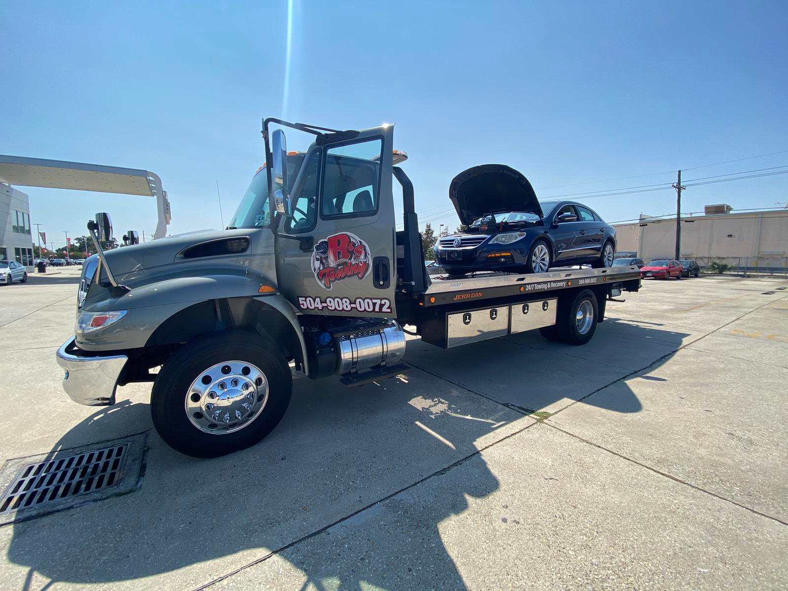 Local Light Heavy Duty Towing Tow Truck Wrecker Roadside Assistance Services Near Me in New Orleans Louisiana (LA) and surrounding areas including but not limited to the Westbank, Harvey, Gretna, Algiers, Marrero, Westwego, Belle Chasse, Chalmette, Luling, Destrehan, Kenner & Metairie.