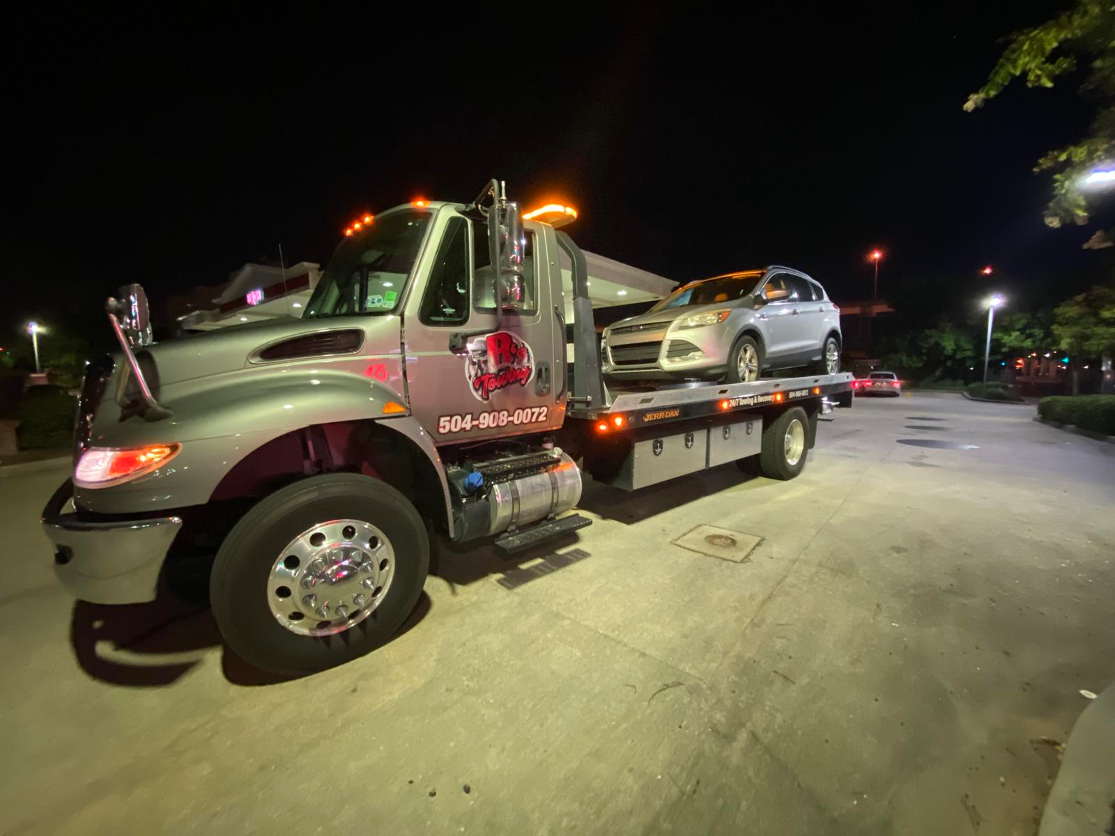 Local Light Heavy Duty Towing Tow Truck Wrecker Roadside Assistance Services Near Me in New Orleans Louisiana (LA) and surrounding areas including but not limited to the Westbank, Harvey, Gretna, Algiers, Marrero, Westwego, Belle Chasse, Chalmette, Luling, Destrehan, Kenner & Metairie.