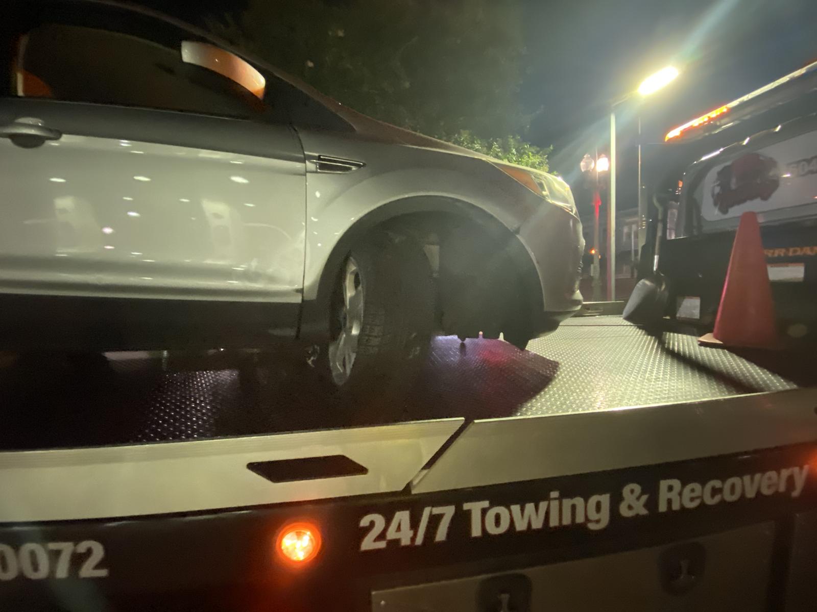 Local Light Heavy Duty Towing Tow Truck Wrecker Roadside Assistance Services Near Me in New Orleans Louisiana (LA) and surrounding areas including but not limited to the Westbank, Harvey, Gretna, Algiers, Marrero, Westwego, Belle Chasse, Chalmette, Luling, Destrehan, Kenner & Metairie.
