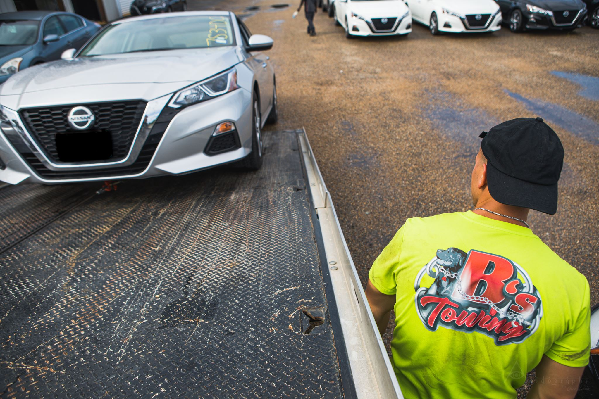 Local Light Heavy Duty Towing Tow Truck Wrecker Roadside Assistance Services Near Me in New Orleans Louisiana (LA) and surrounding areas including but not limited to the Westbank, Harvey, Gretna, Algiers, Marrero, Westwego, Belle Chasse, Chalmette, Luling, Destrehan, Kenner & Metairie.