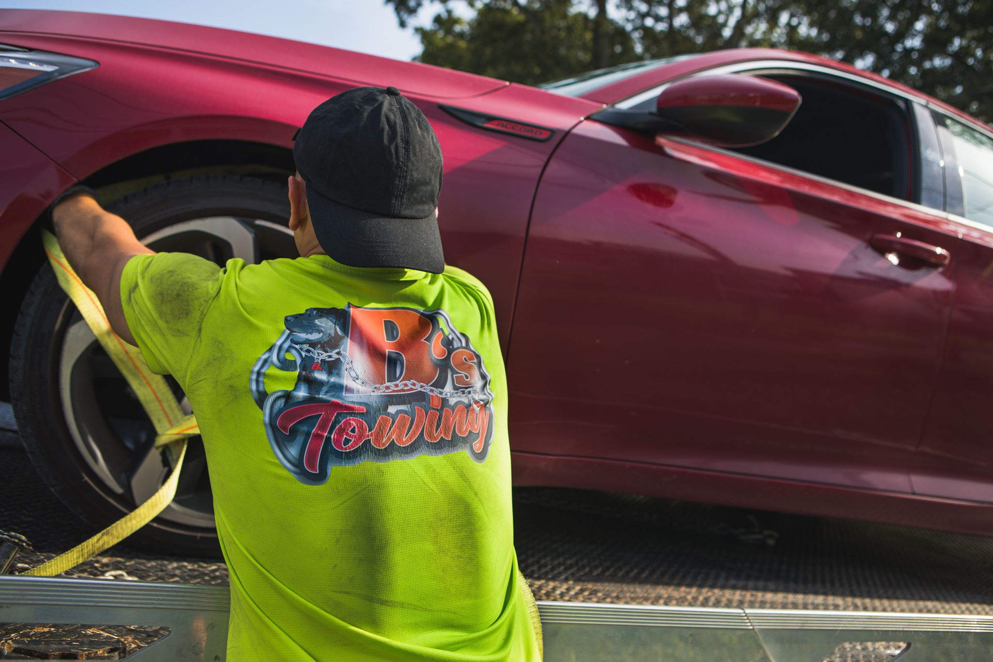 Local Light Heavy Duty Towing Tow Truck Wrecker Roadside Assistance Services Near Me in New Orleans Louisiana (LA) and surrounding areas including but not limited to the Westbank, Harvey, Gretna, Algiers, Marrero, Westwego, Belle Chasse, Chalmette, Luling, Destrehan, Kenner & Metairie.