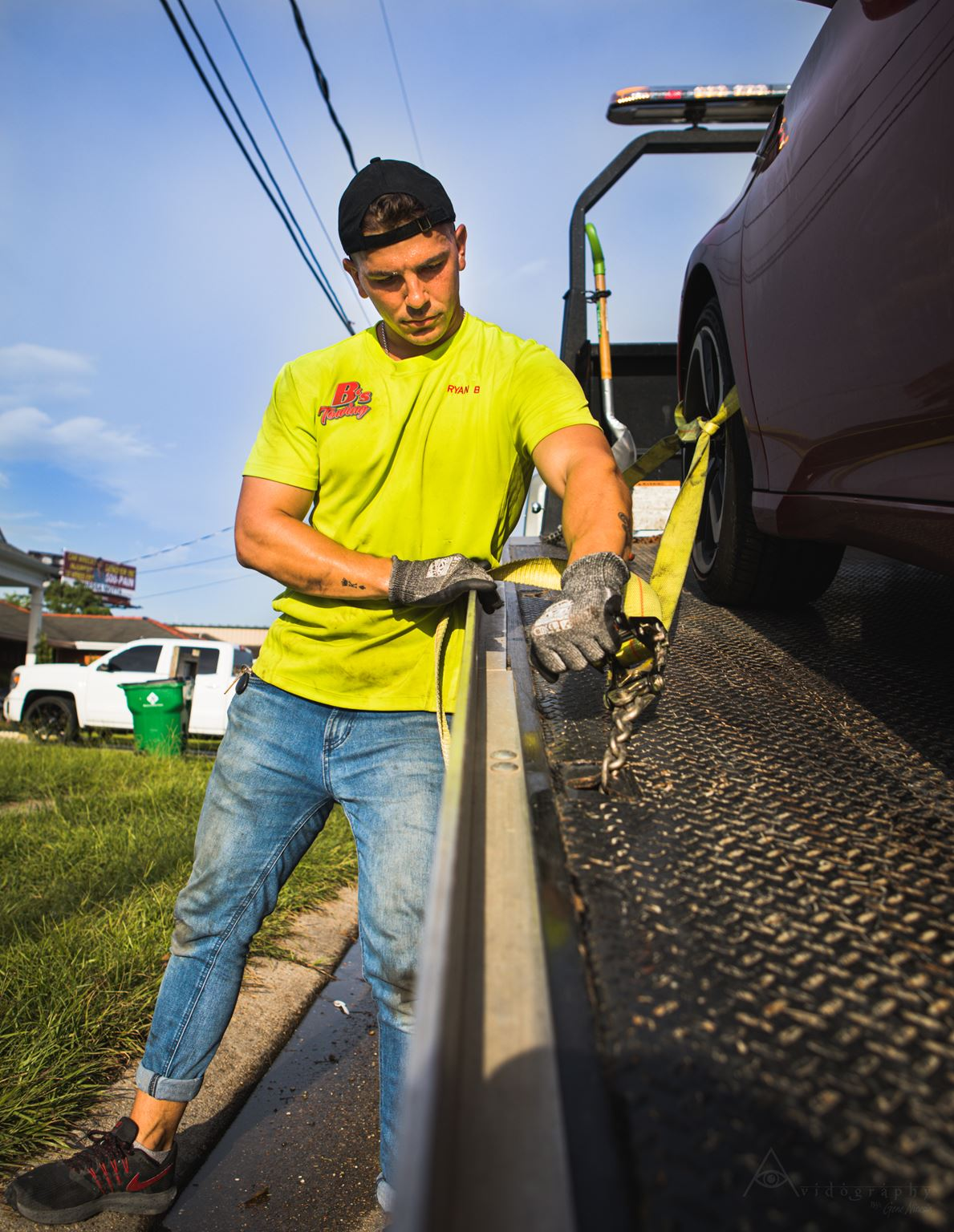Local Light Heavy Duty Towing Tow Truck Wrecker Roadside Assistance Services Near Me in New Orleans Louisiana (LA) and surrounding areas including but not limited to the Westbank, Harvey, Gretna, Algiers, Marrero, Westwego, Belle Chasse, Chalmette, Luling, Destrehan, Kenner & Metairie.