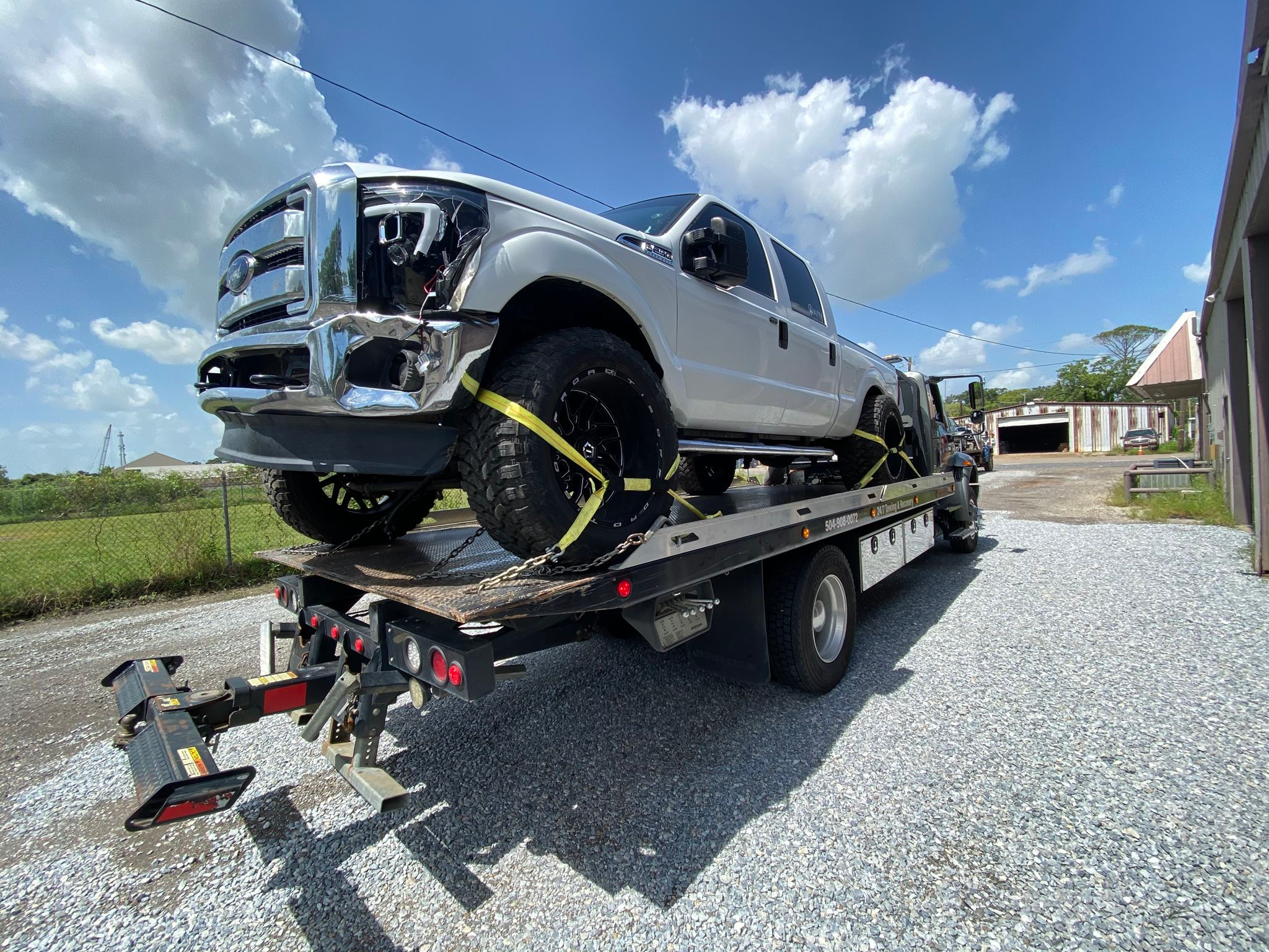 Local Light Heavy Duty Towing Tow Truck Wrecker Roadside Assistance Services Near Me in New Orleans Louisiana (LA) and surrounding areas including but not limited to the Westbank, Harvey, Gretna, Algiers, Marrero, Westwego, Belle Chasse, Chalmette, Luling, Destrehan, Kenner & Metairie.