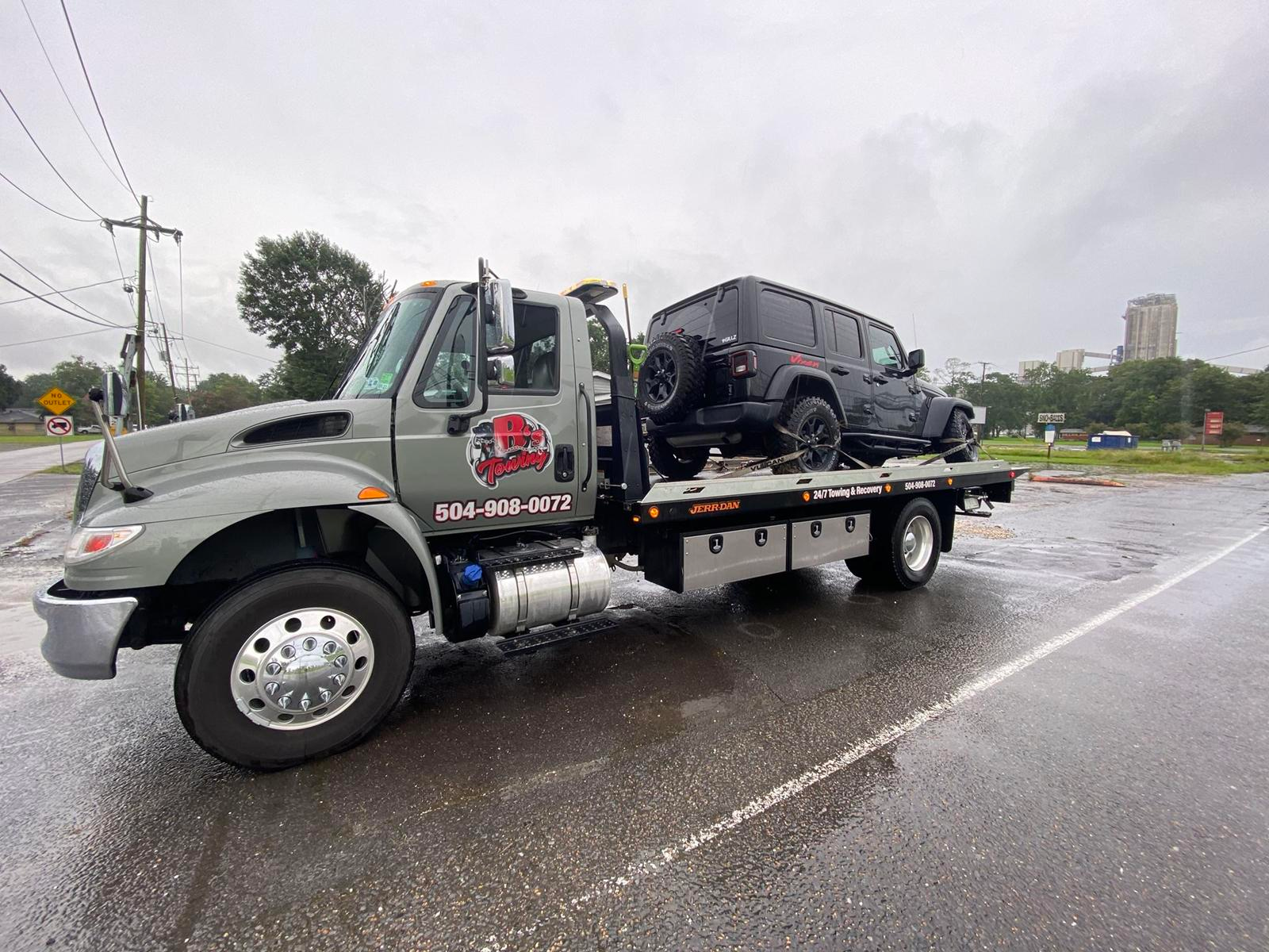 Local Light Heavy Duty Towing Tow Truck Wrecker Roadside Assistance Services Near Me in New Orleans Louisiana (LA) and surrounding areas including but not limited to the Westbank, Harvey, Gretna, Algiers, Marrero, Westwego, Belle Chasse, Chalmette, Luling, Destrehan, Kenner & Metairie.