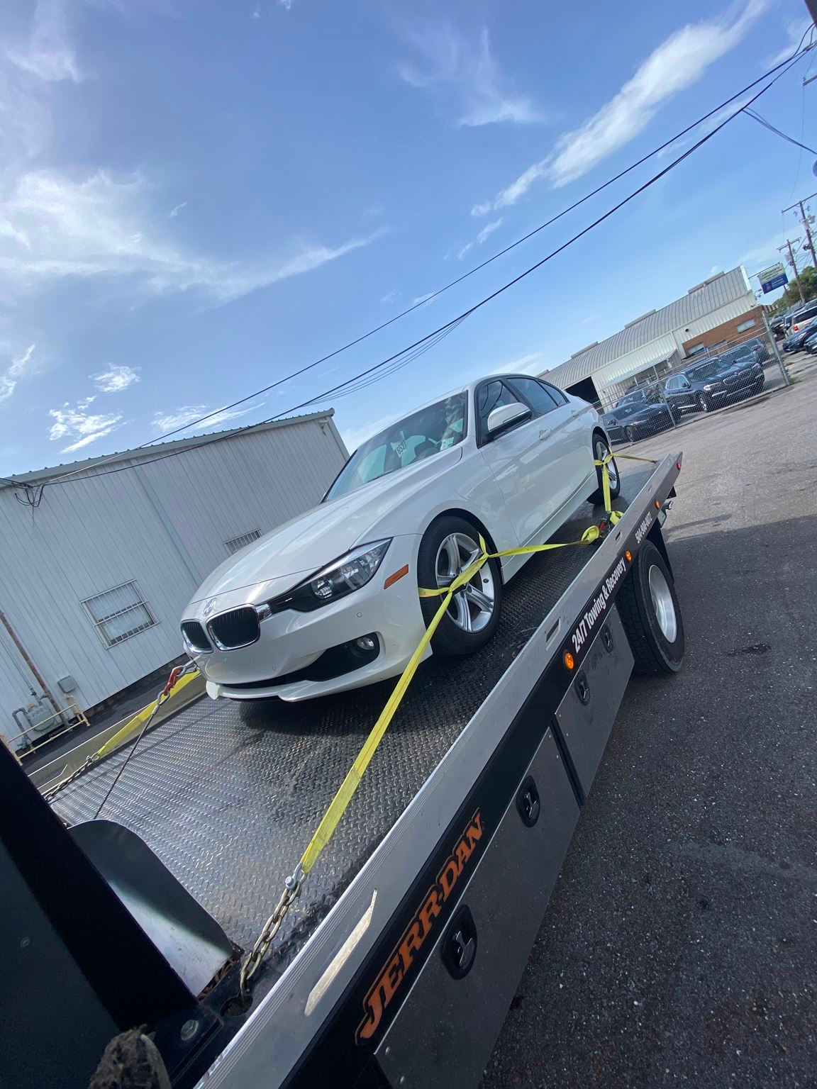 Local Light Heavy Duty Towing Tow Truck Wrecker Roadside Assistance Services Near Me in New Orleans Louisiana (LA) and surrounding areas including but not limited to the Westbank, Harvey, Gretna, Algiers, Marrero, Westwego, Belle Chasse, Chalmette, Luling, Destrehan, Kenner & Metairie.