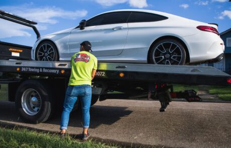 B's Towing vehicle loading securement