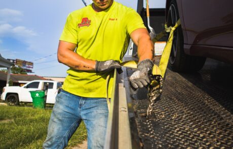 B's Towing vehicle loading securement