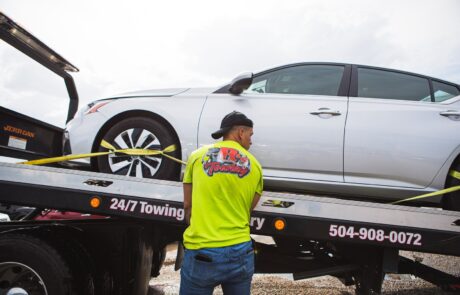 B's Towing vehicle loading securement