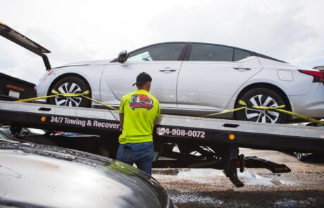 B's Towing vehicle loading securement