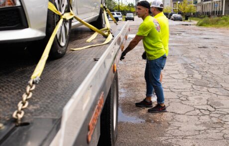 B's Towing vehicle loading securement